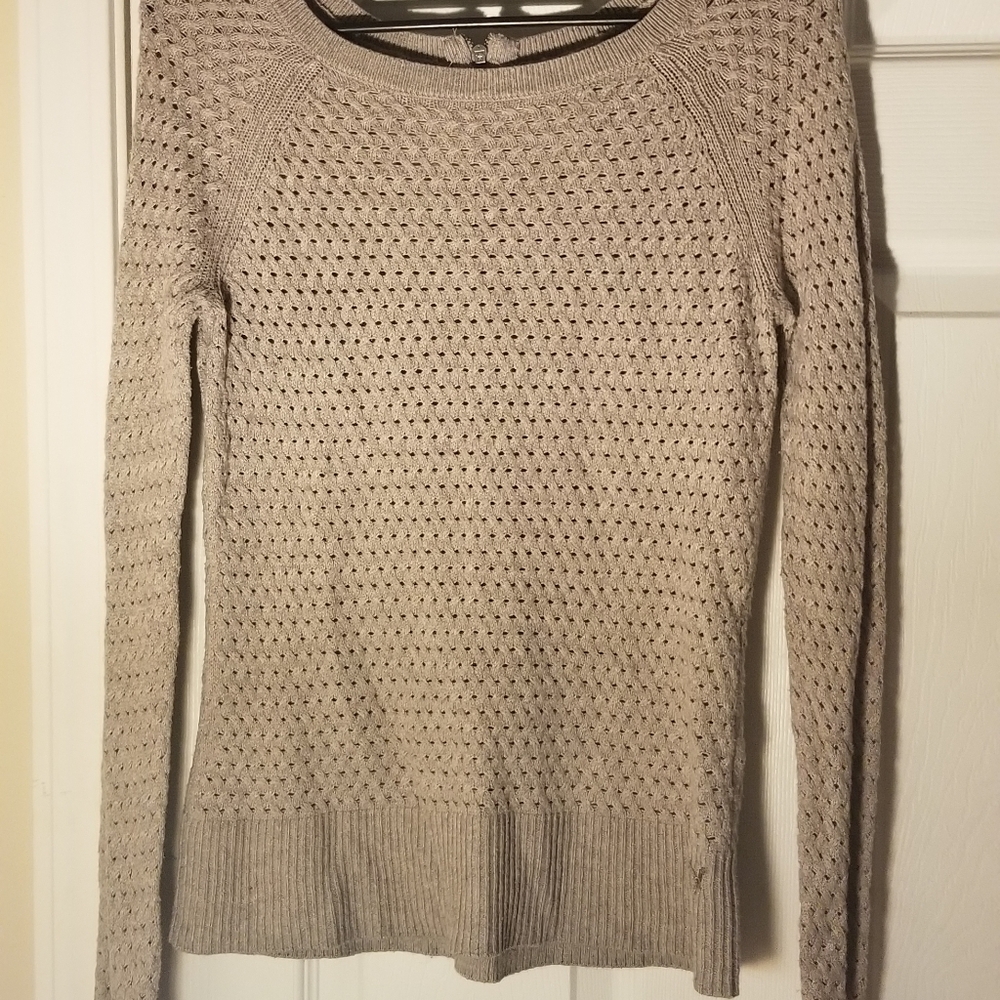 American Eagle Outfitters xs Sweater